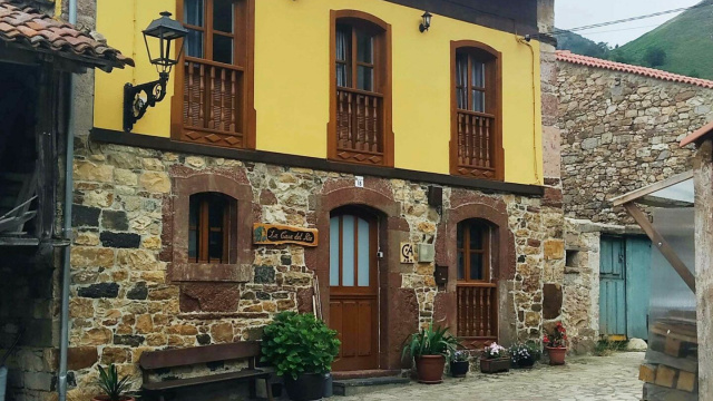 LA CASA DEL RIO